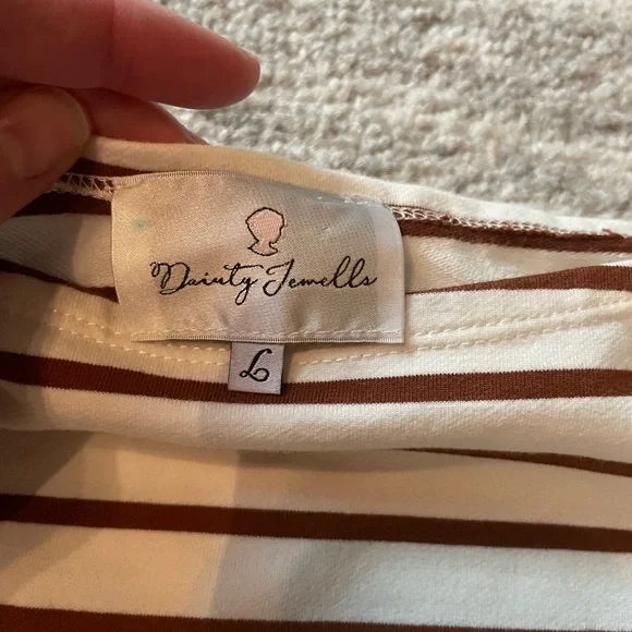 Dainty Jewells Striped Tops - Picture 3 of 3